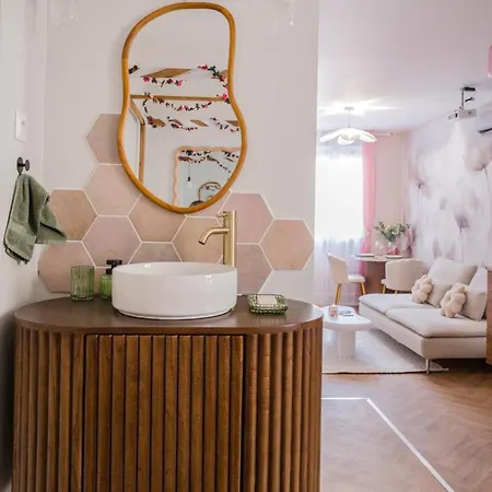 Apartamento La Parenthèse Fleurie - Avec Balnéo Au Coeur De *